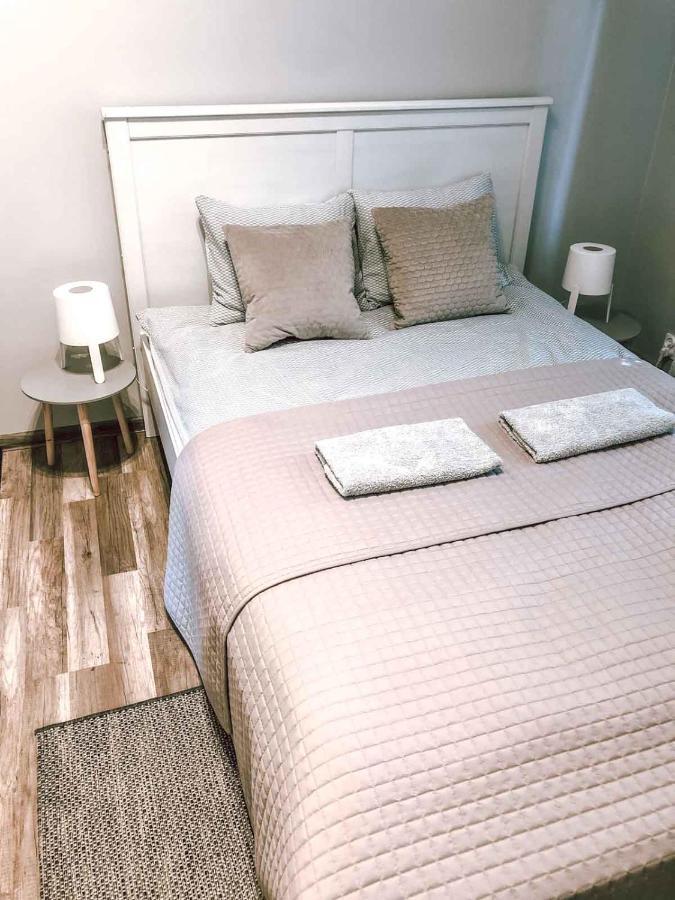 Bankowa 8 Guest Rooms Zielona Góra Eksteriør billede